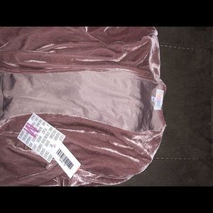 Medium LuLaRoe light pink velvet Sarah